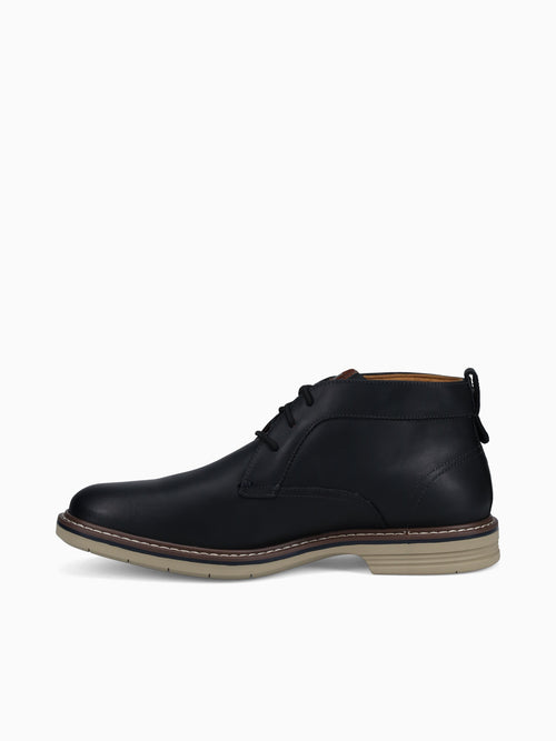 Norwalk Plain Toe Chukka Boot Blk Crazy Black / 7 / M
