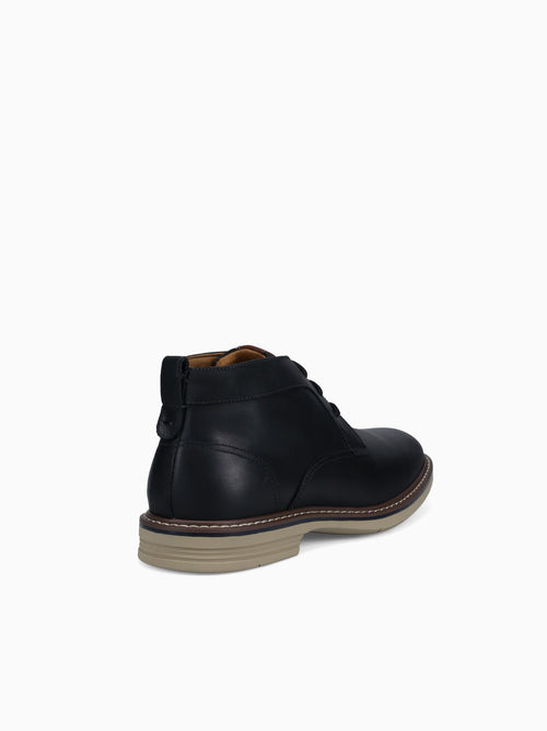 Norwalk Plain Toe Chukka Boot Blk Crazy Black / 7 / M