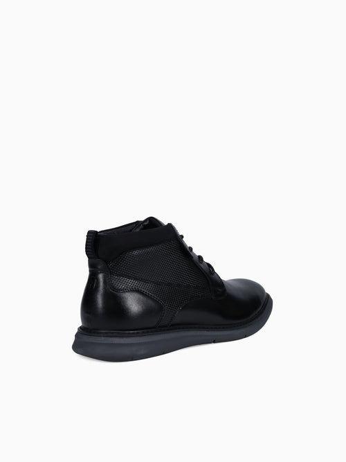 Chase Plain Toe Chukka Black Black / 7 / M