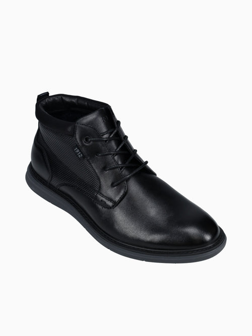 Chase Plain Toe Chukka Black Black / 7 / M
