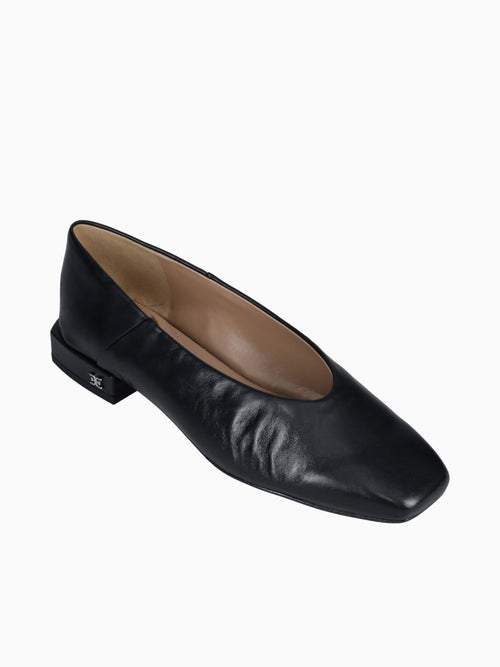Kasey Black Leather Black / 5 / M