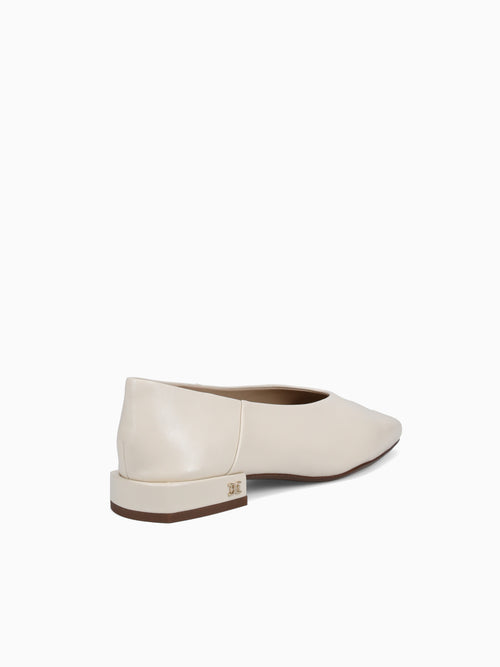 Kasey Modern Ivory Leather White Pearl / 5 / M