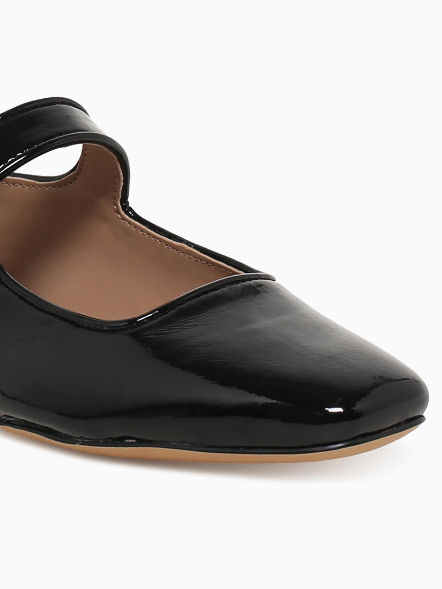 Miachaela Black Patent Black / 5 / M