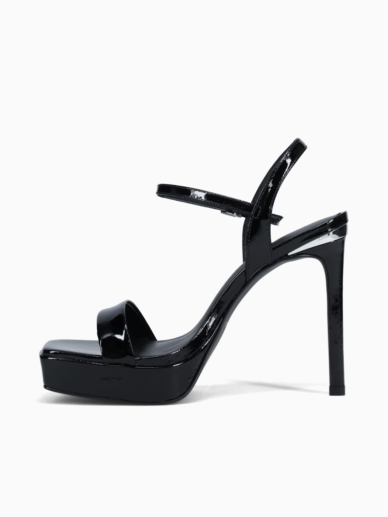 Julieta Preto Verniz Black / 5 / M