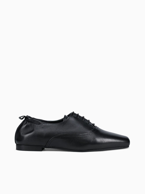Misty 4 Nero Nappa Black / 35 / M