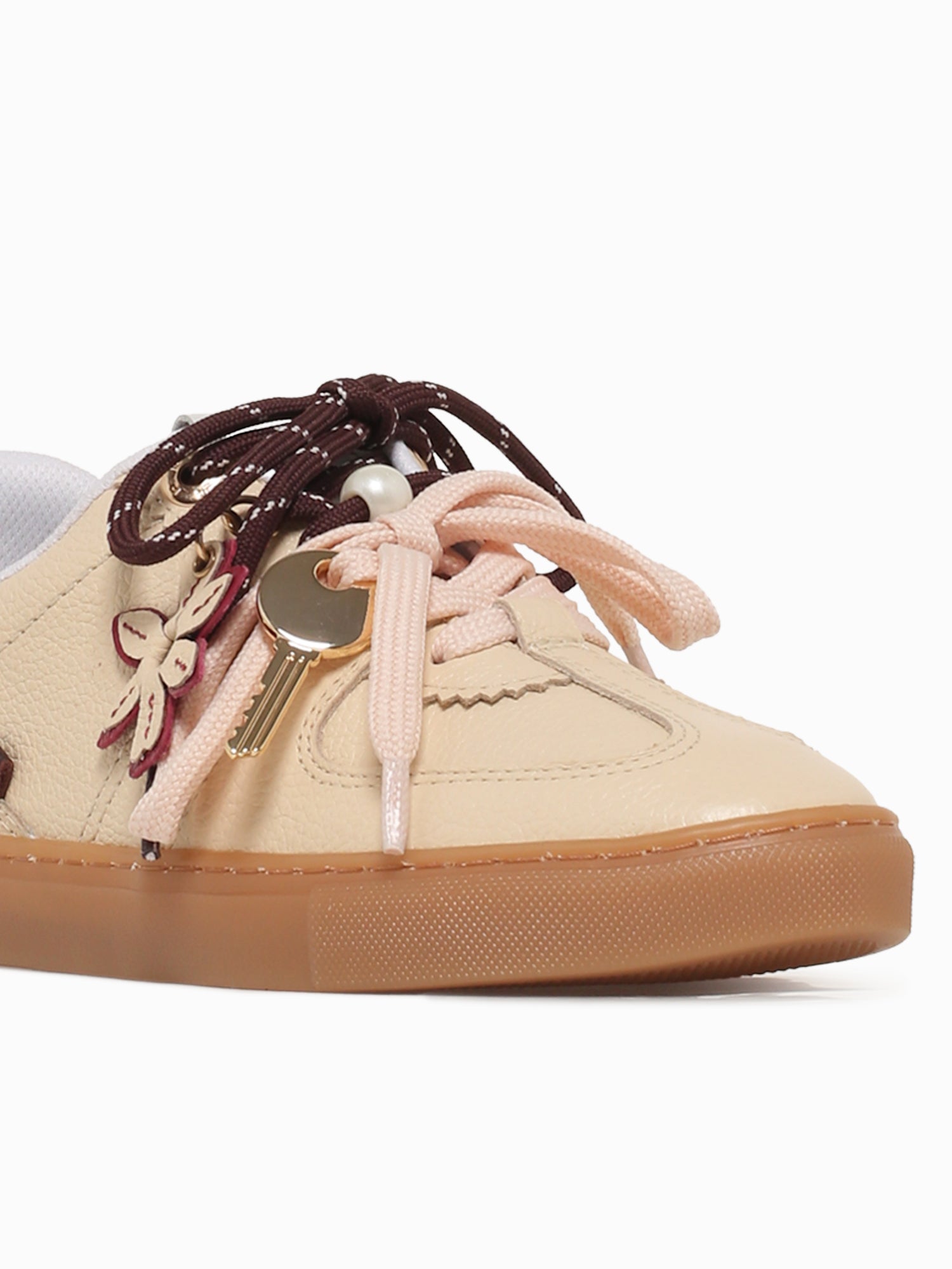 Jesslyn Butter Floter Fresh Beige / 5 / M