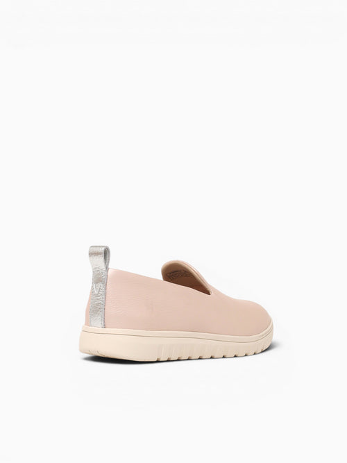Uptown Willa Cameo Rose Leather Tan / 5 / M