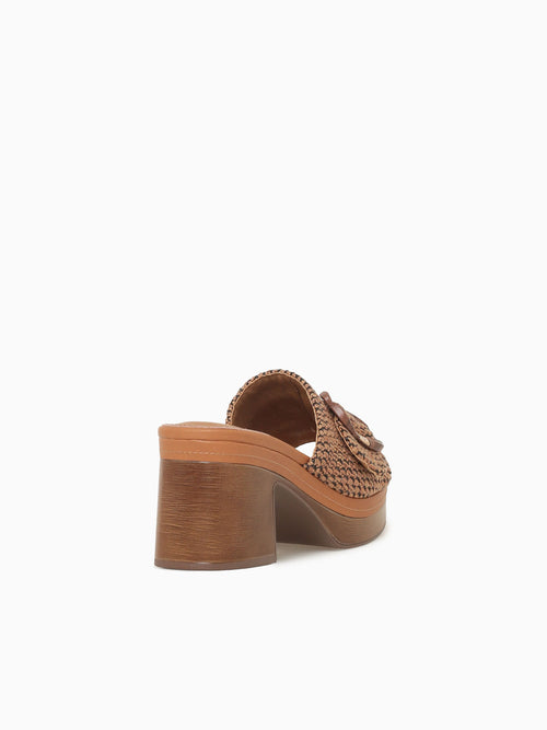 Carlicia Camel