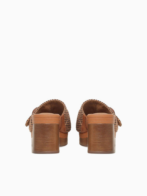 Carlicia Camel
