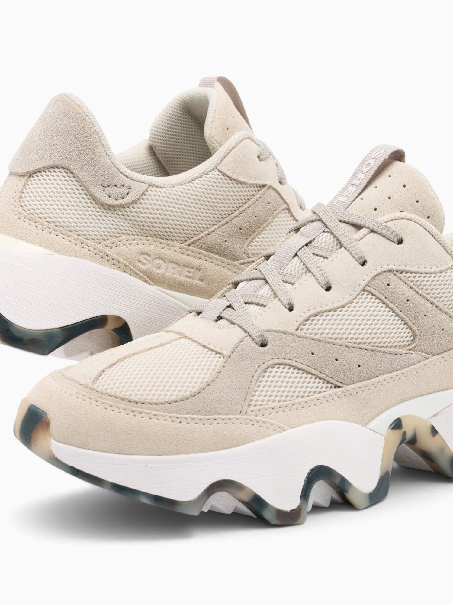 Kinetic Array Fawn Sea salt mesh Suede Off White / 5 / M
