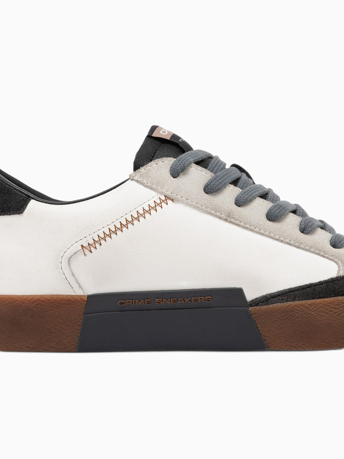 Distressed White Dk.blue leather White / 40 / M
