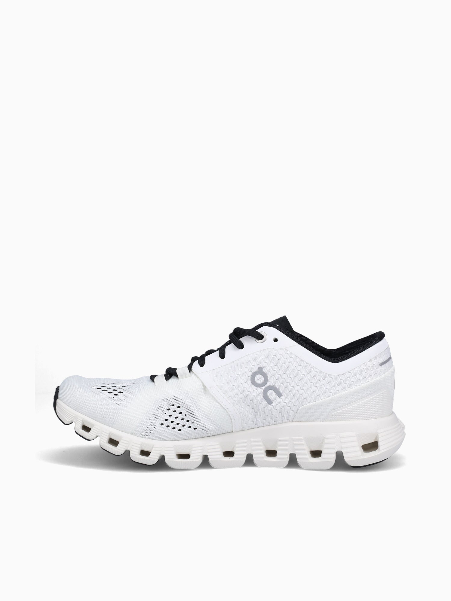 Cloud X White Black mesh