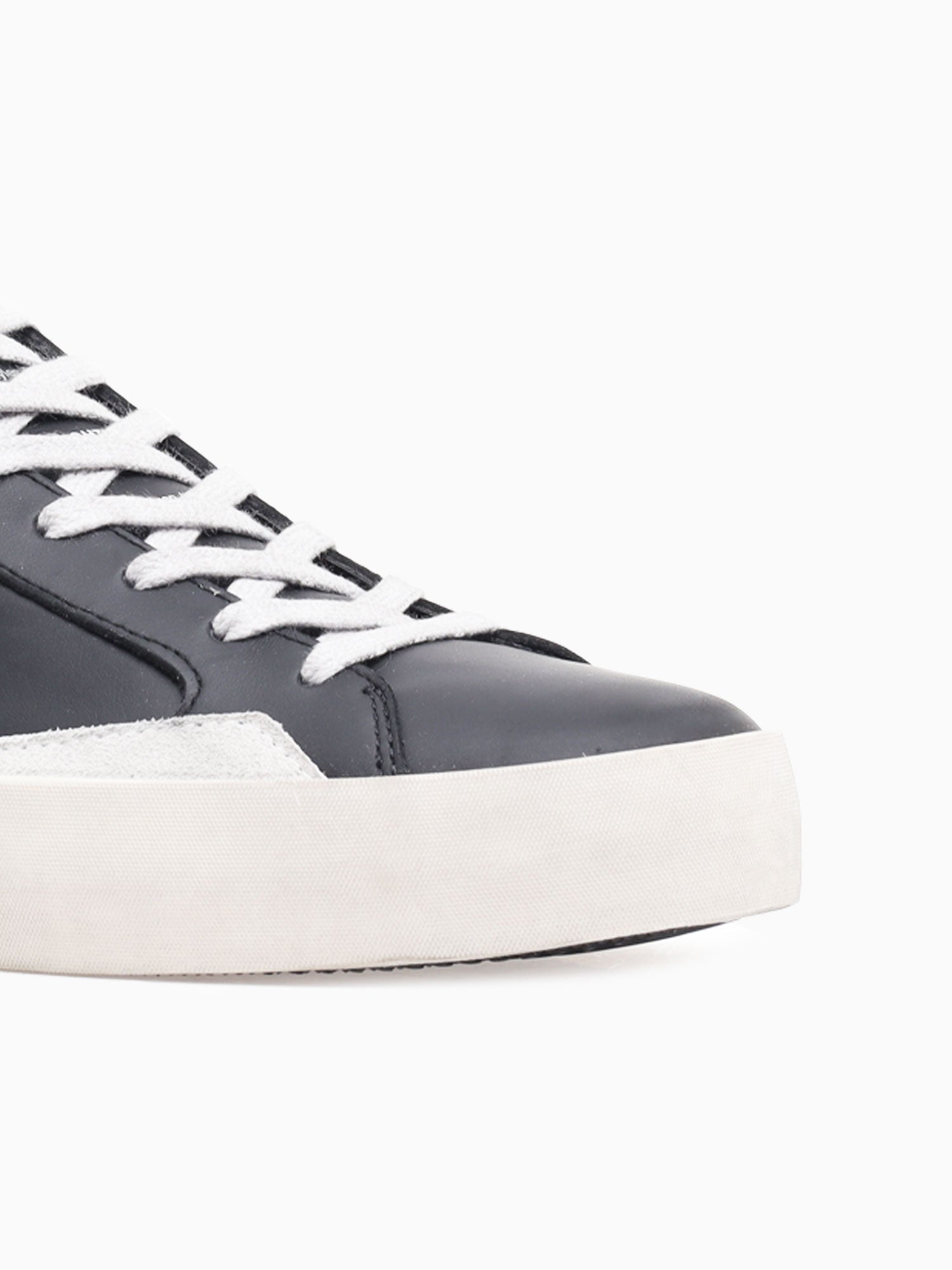 Low Top Distressed Black Leather Black / 39 / M