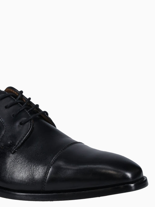 Conetta Cap Toe Oxford Black Leather Black / 7 / M