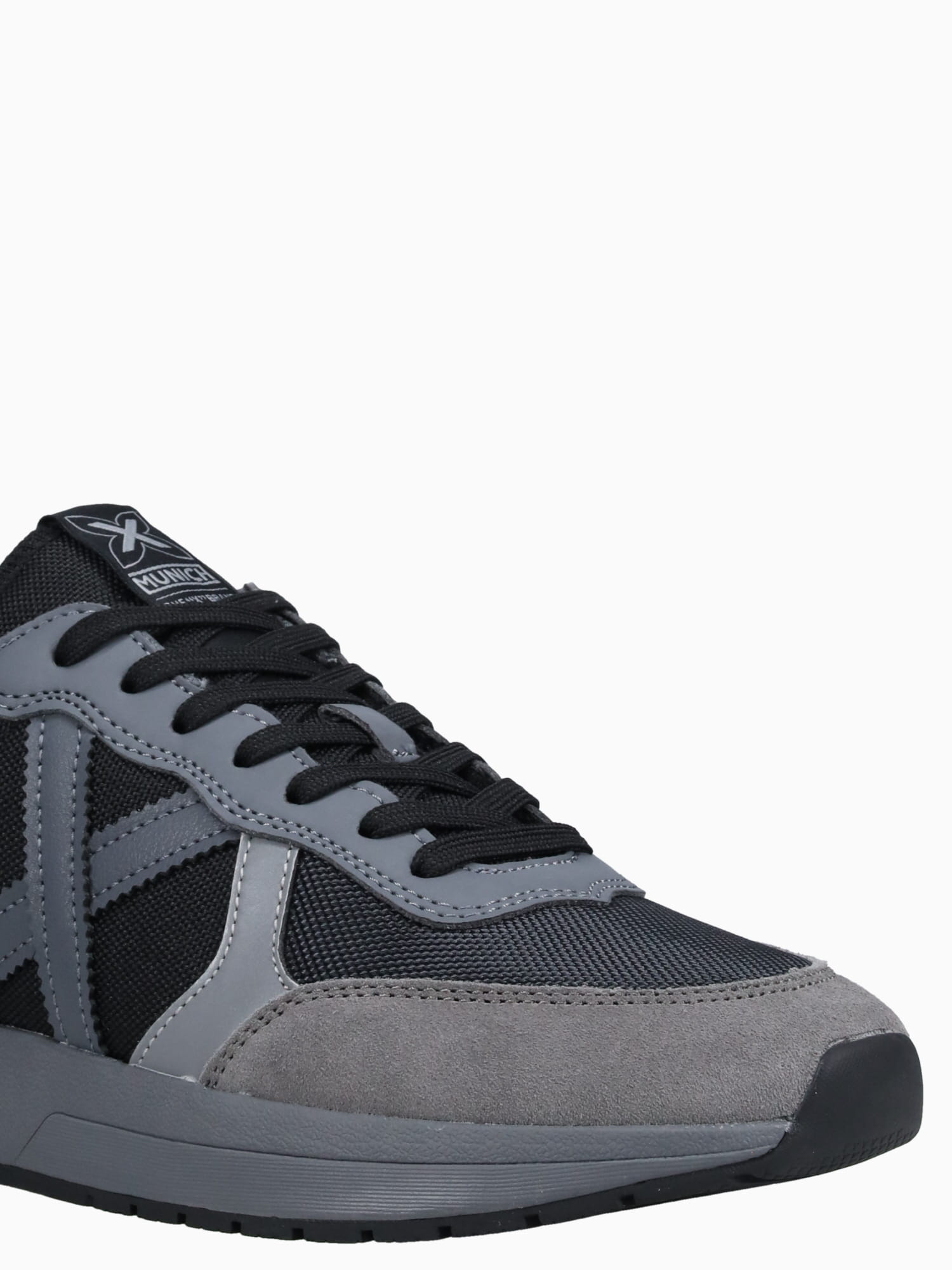 Soon 62 Black Mesh Suede Black / 40 / M