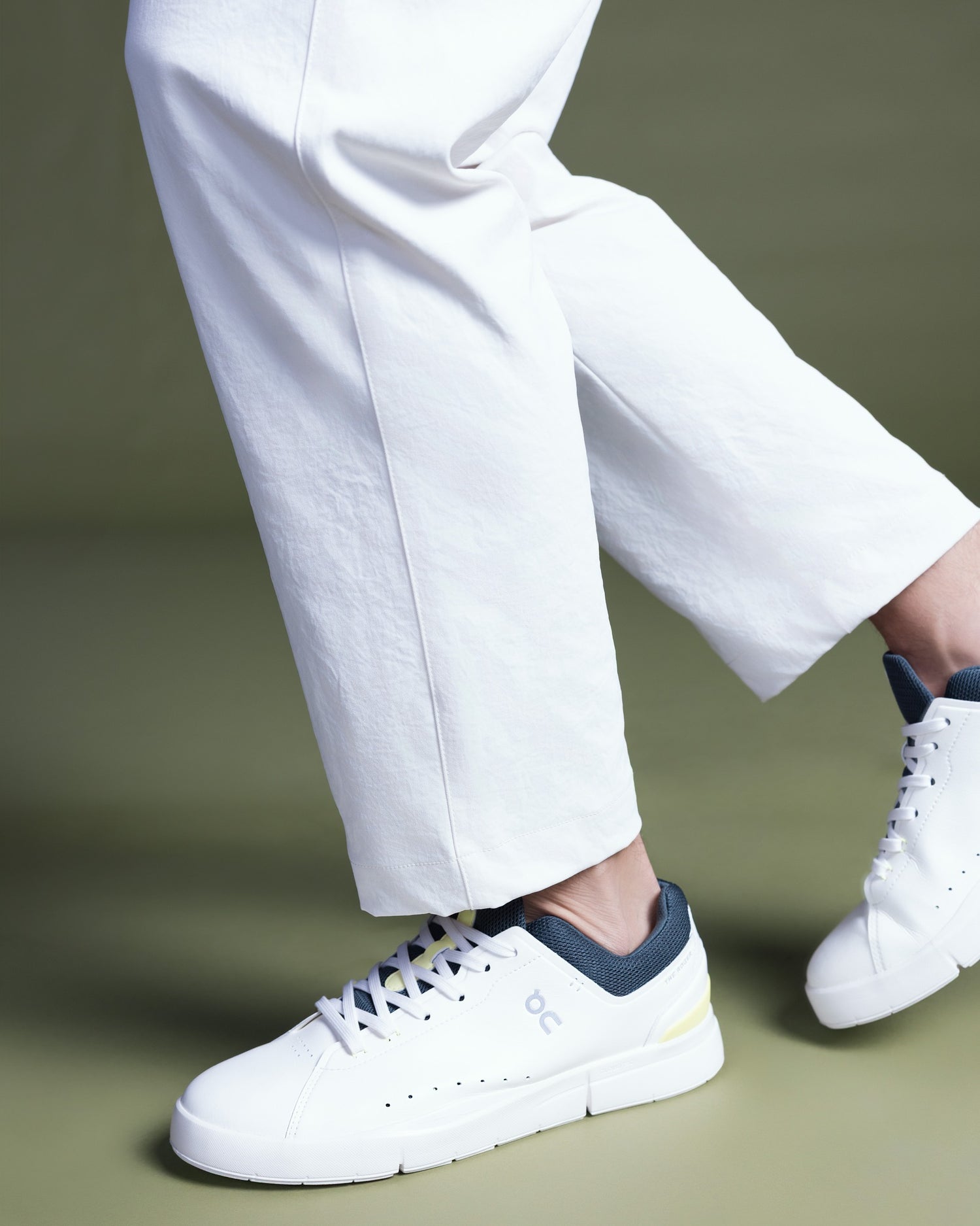 Roger Advantage Ivory Evergreen leather