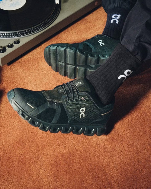 Cloud 6 Evergreen Black mesh