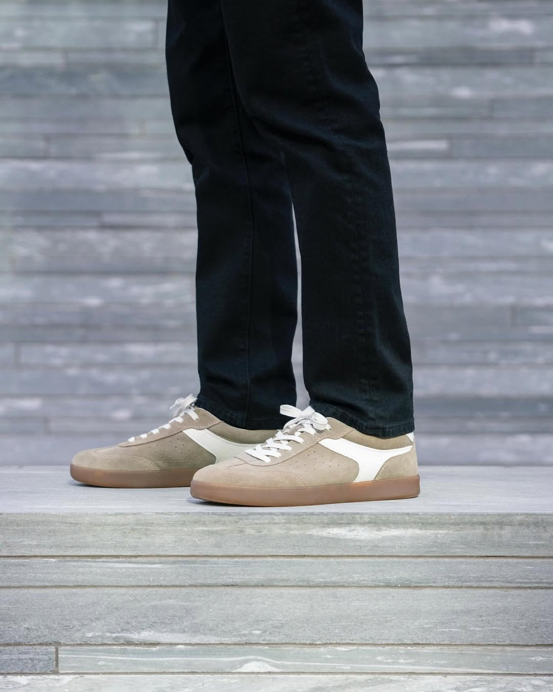 Pace Ttoe Sneaker Taupe Multi Suede