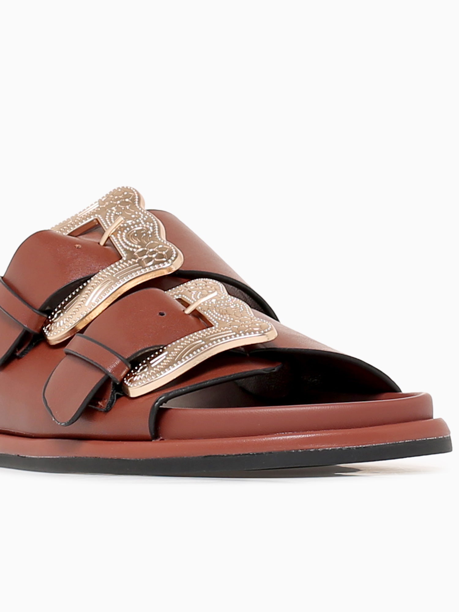 Marcia Cuero Man Made Cognac / 35 / M