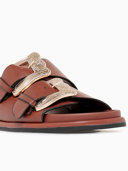 Marcia Cuero Man Made Cognac / 35 / M
