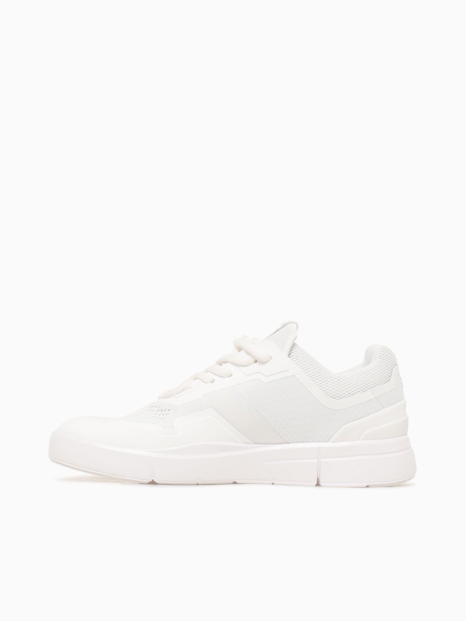 The Roger Spin White Black mesh