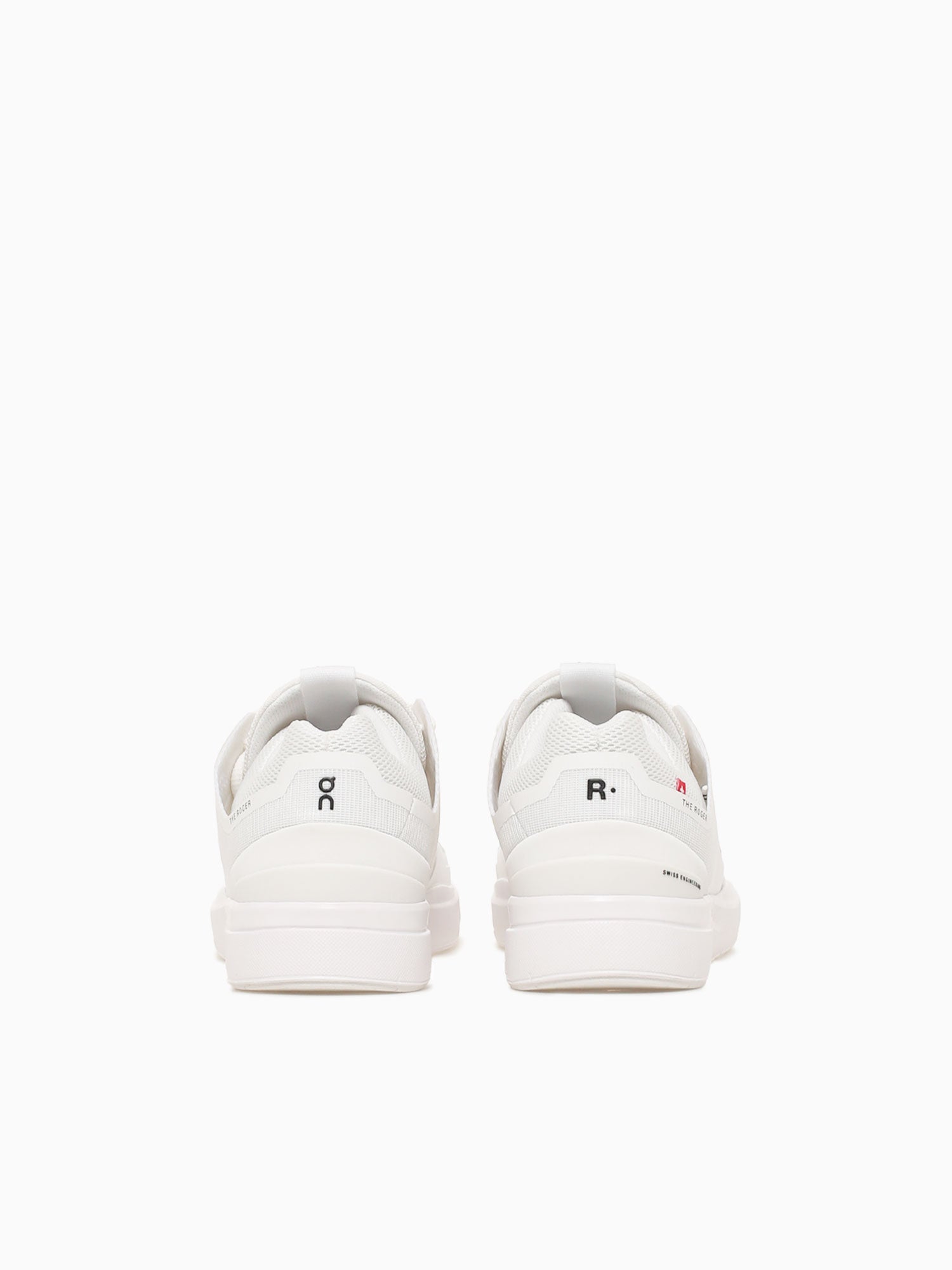 The Roger Spin White Black mesh