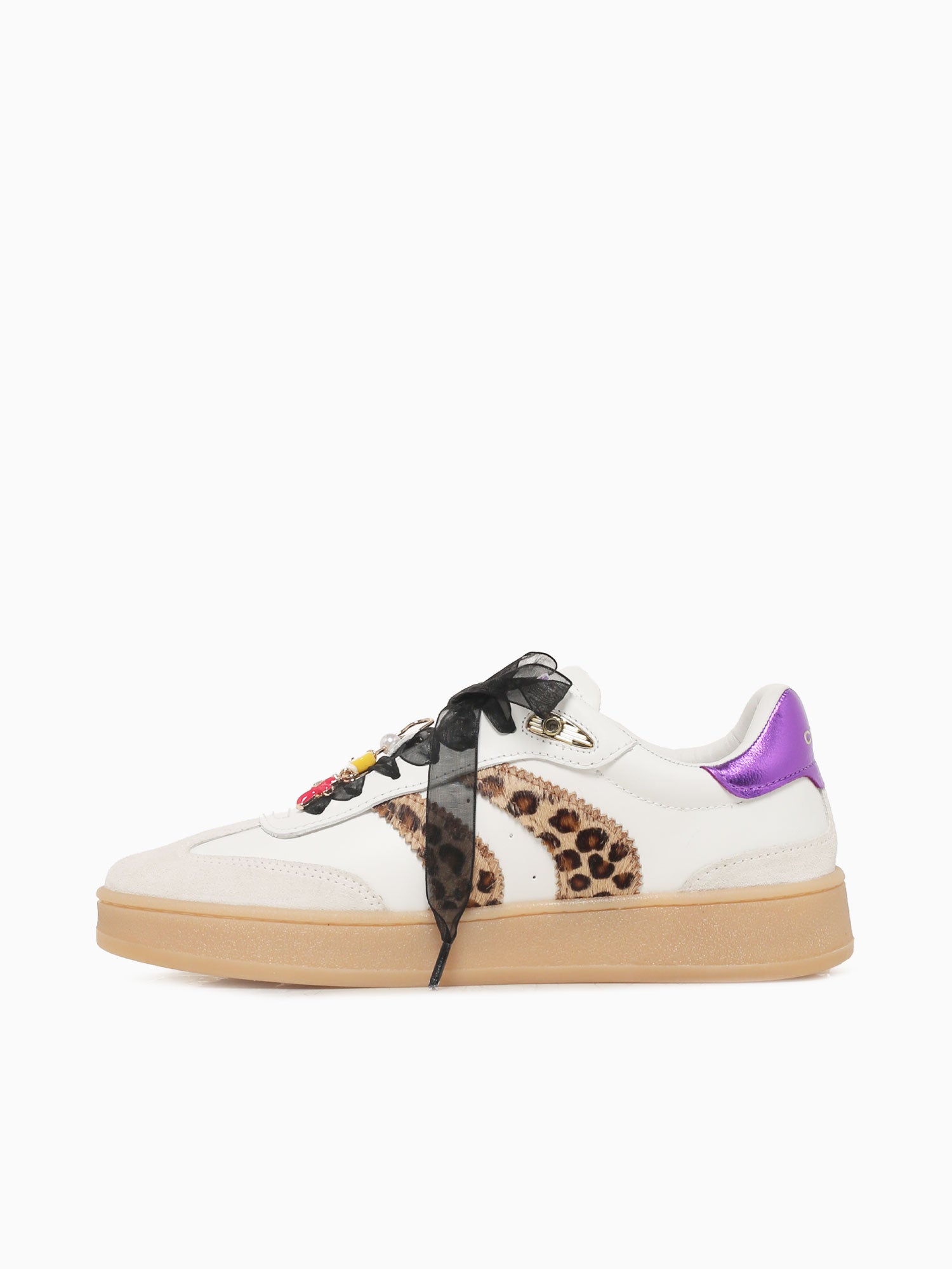 Wembley White Leopard leather White / 36 / M