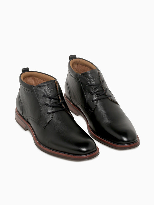 Traveler Plain Toe Chukka Black Milled Black / 7 / M