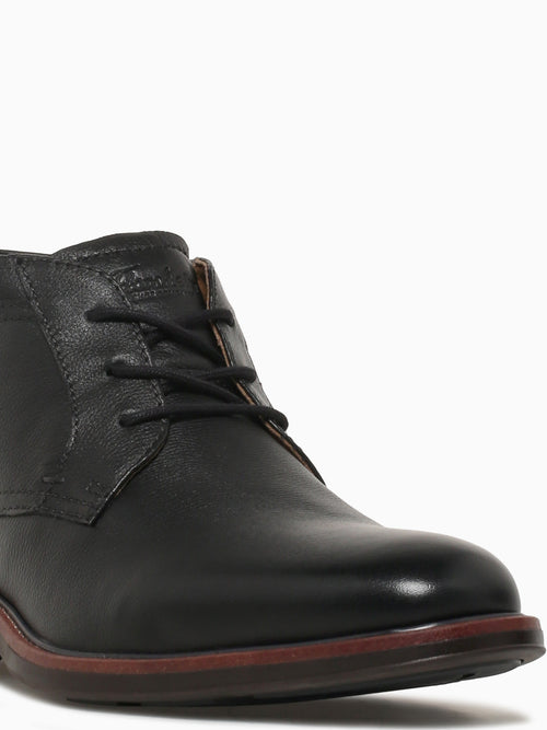 Traveler Plain Toe Chukka Black Milled Black / 7 / M