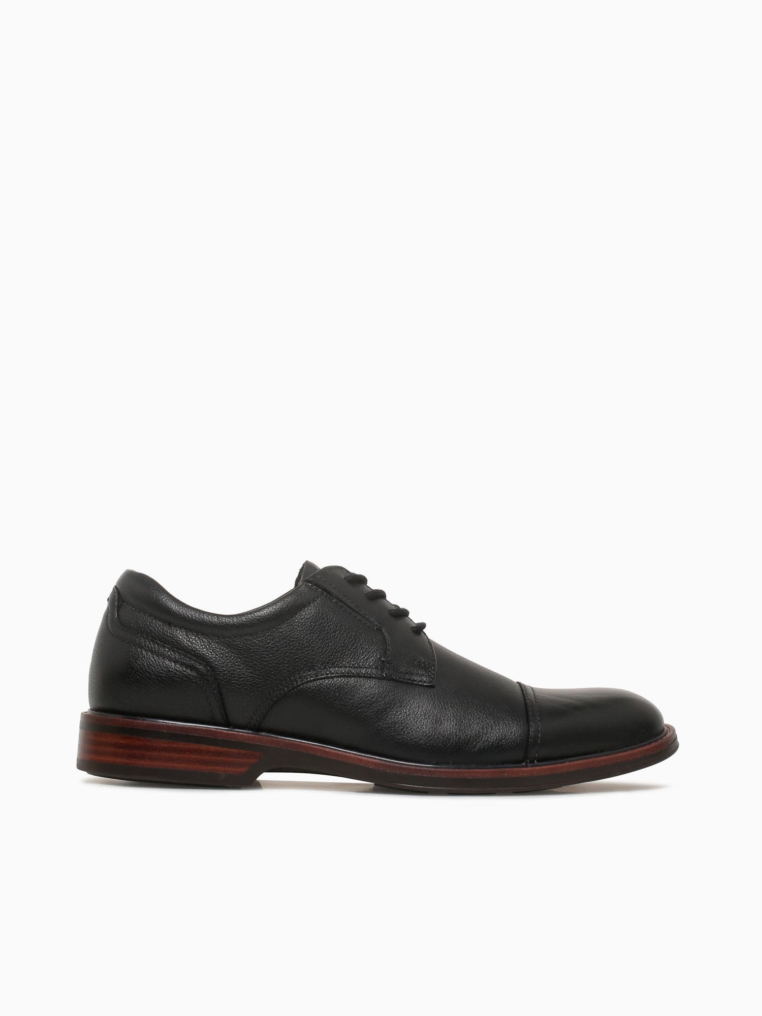 Traveler Cap Toe Black Milled Leather Black / 7 / M