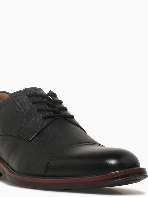 Traveler Cap Toe Black Milled Leather Black / 7 / M
