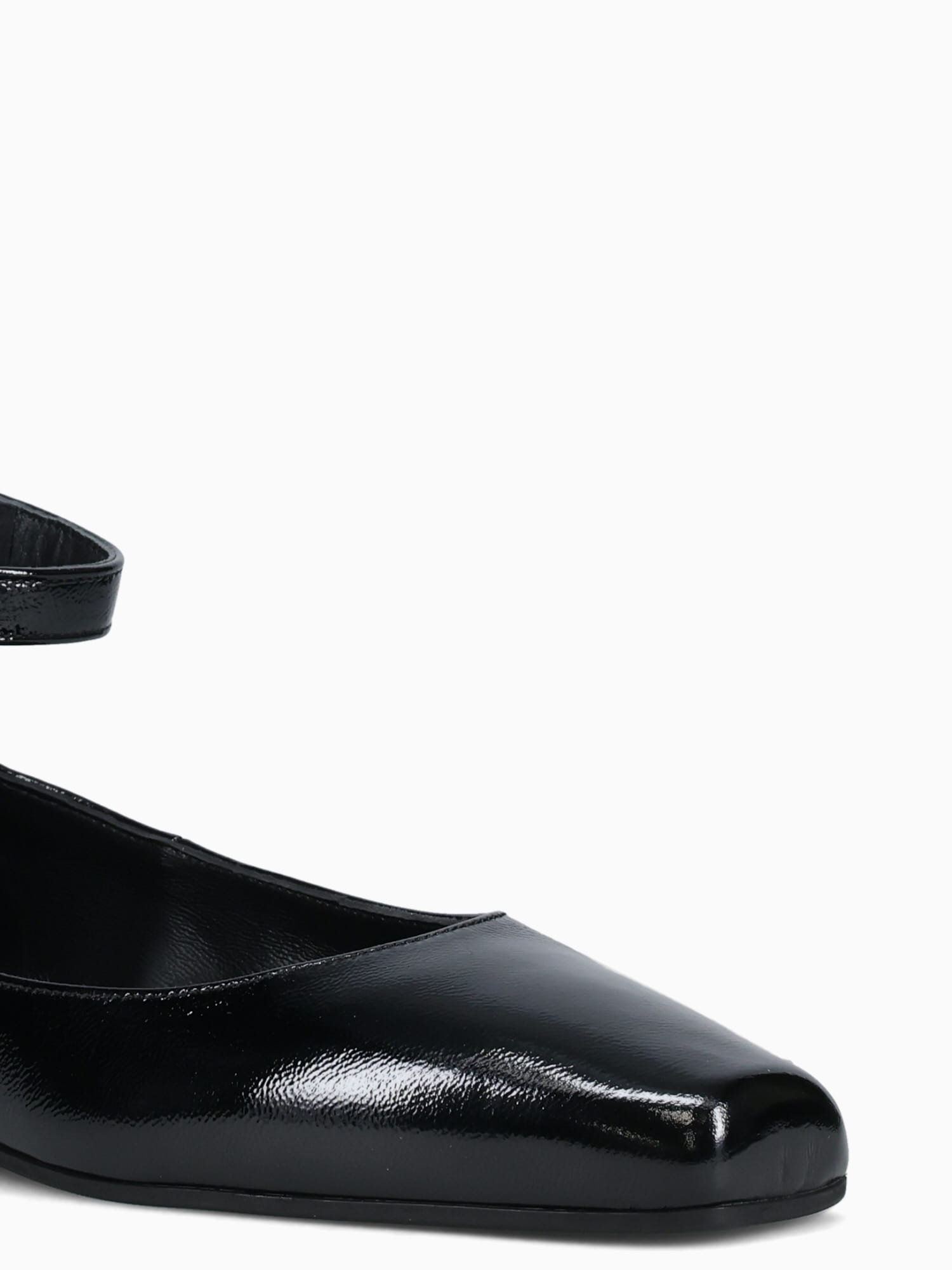 Misty 2 Nero Naplak Black / 35 / M