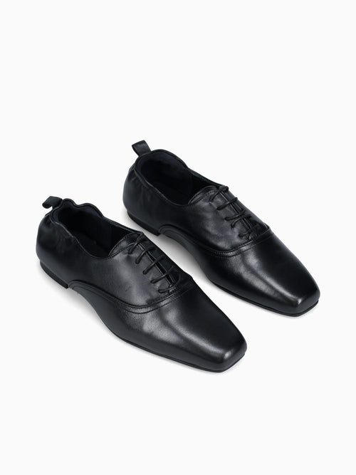 Misty 4 Nero Nappa Black / 35 / M