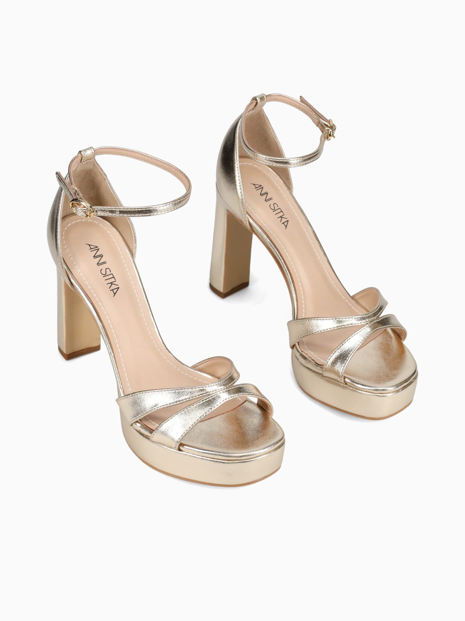 Wiley Champagne Napa Met Pu Champagne / 5 / M