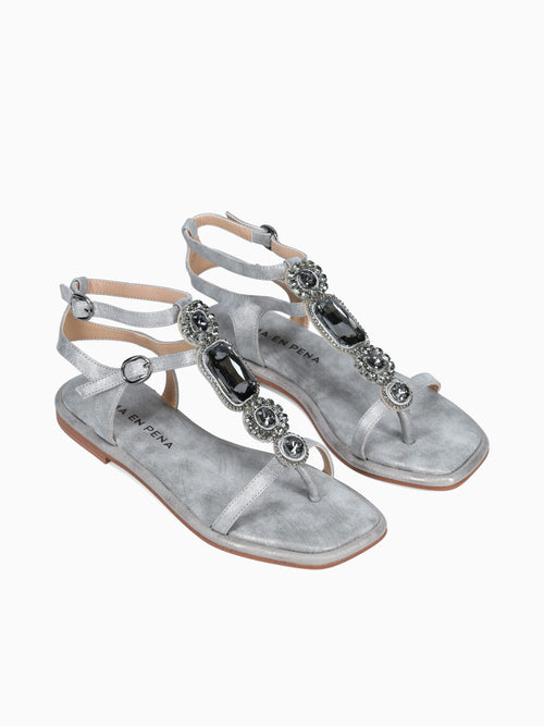 Alaina Pewter Sara Pewter / 36 / M