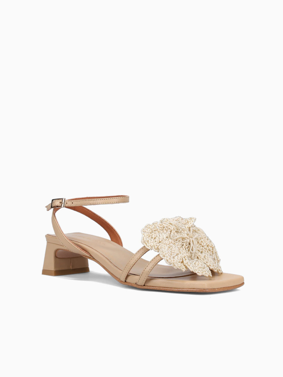 Amara Camello Next White / 5 / M