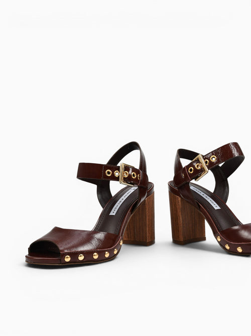 Jillayne Florenca Caseinado Brown / 5 / M