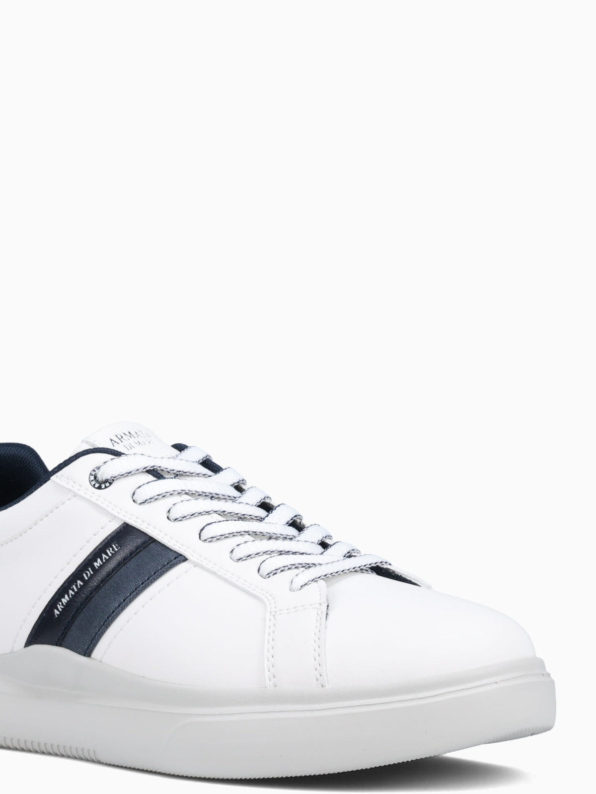 Adnan White Man Made White / 7 / M