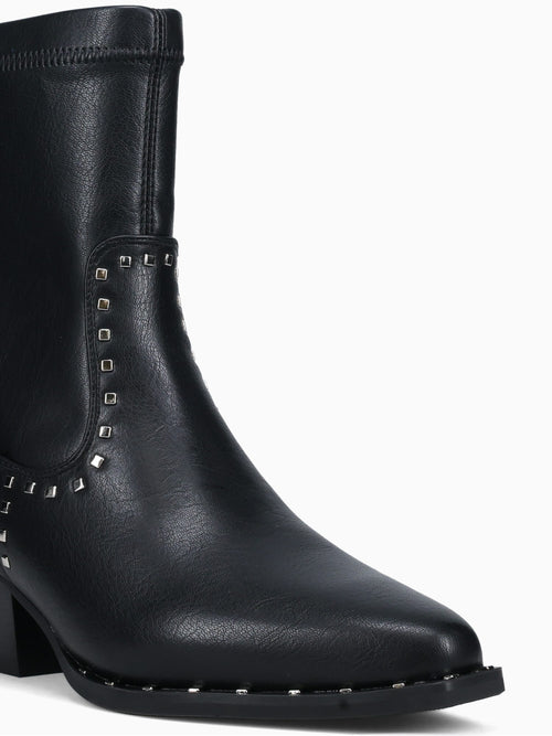 Ivette Negro Man Made Black / 35 / M