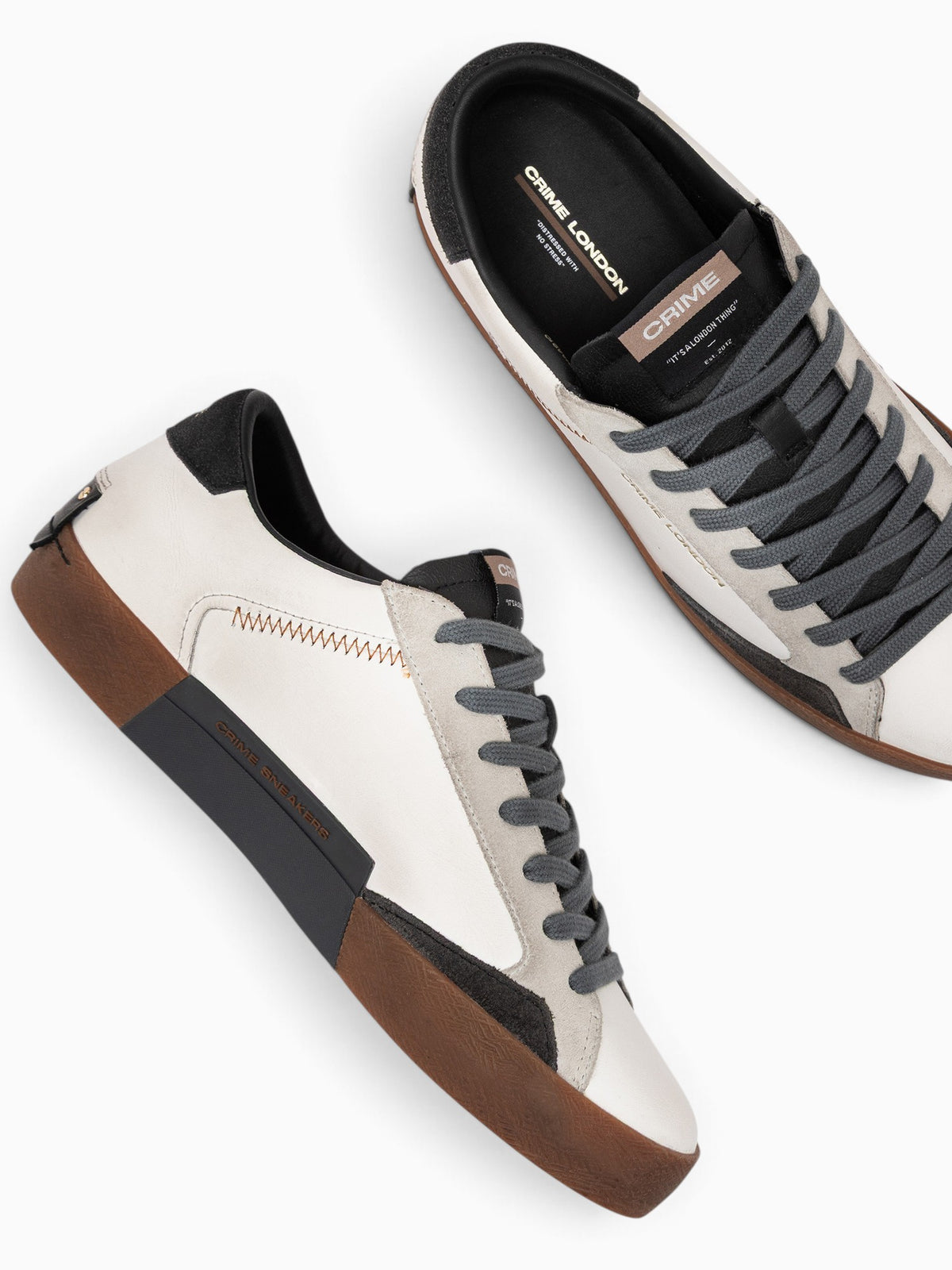Distressed White Dk.blue leather White / 40 / M