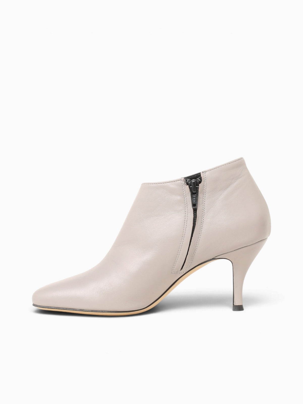 Aki 3 Pantone 16 Nappa Light Grey / 36 / M