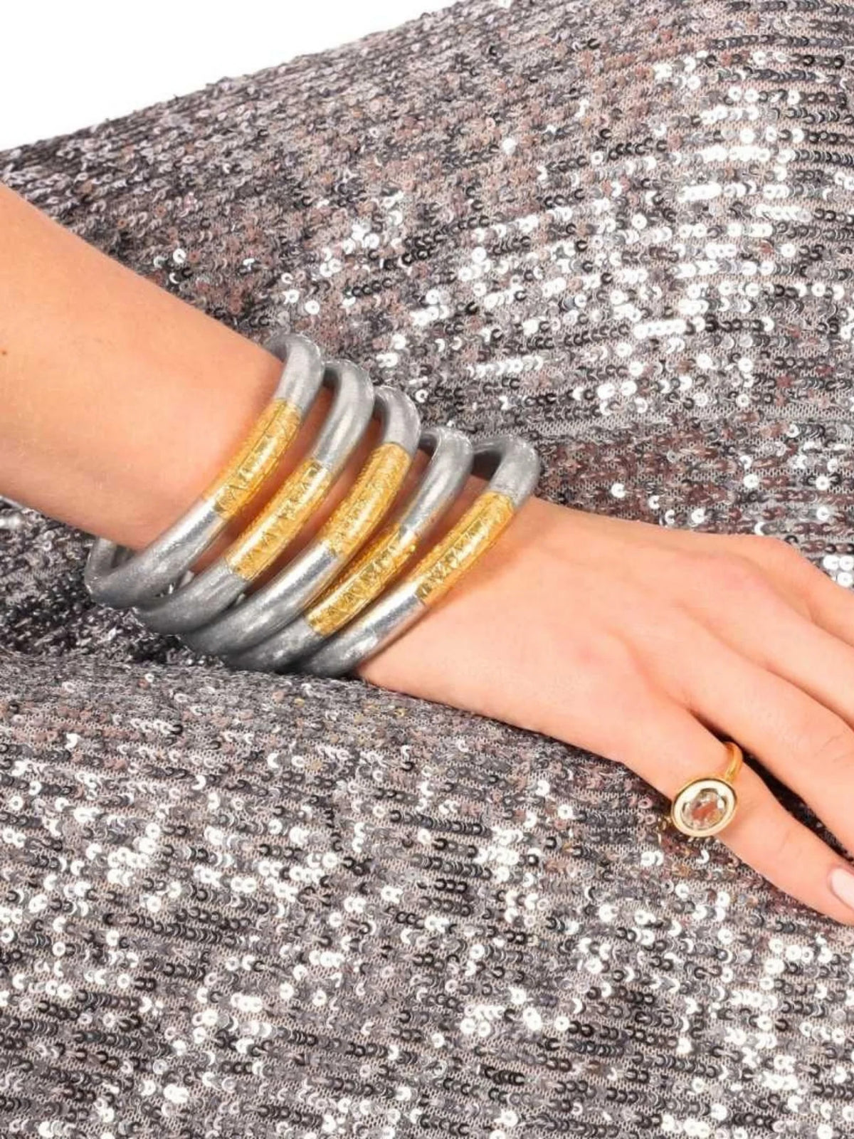 Koi Lumiere Tzubbie All Weather Bangle Gold / S