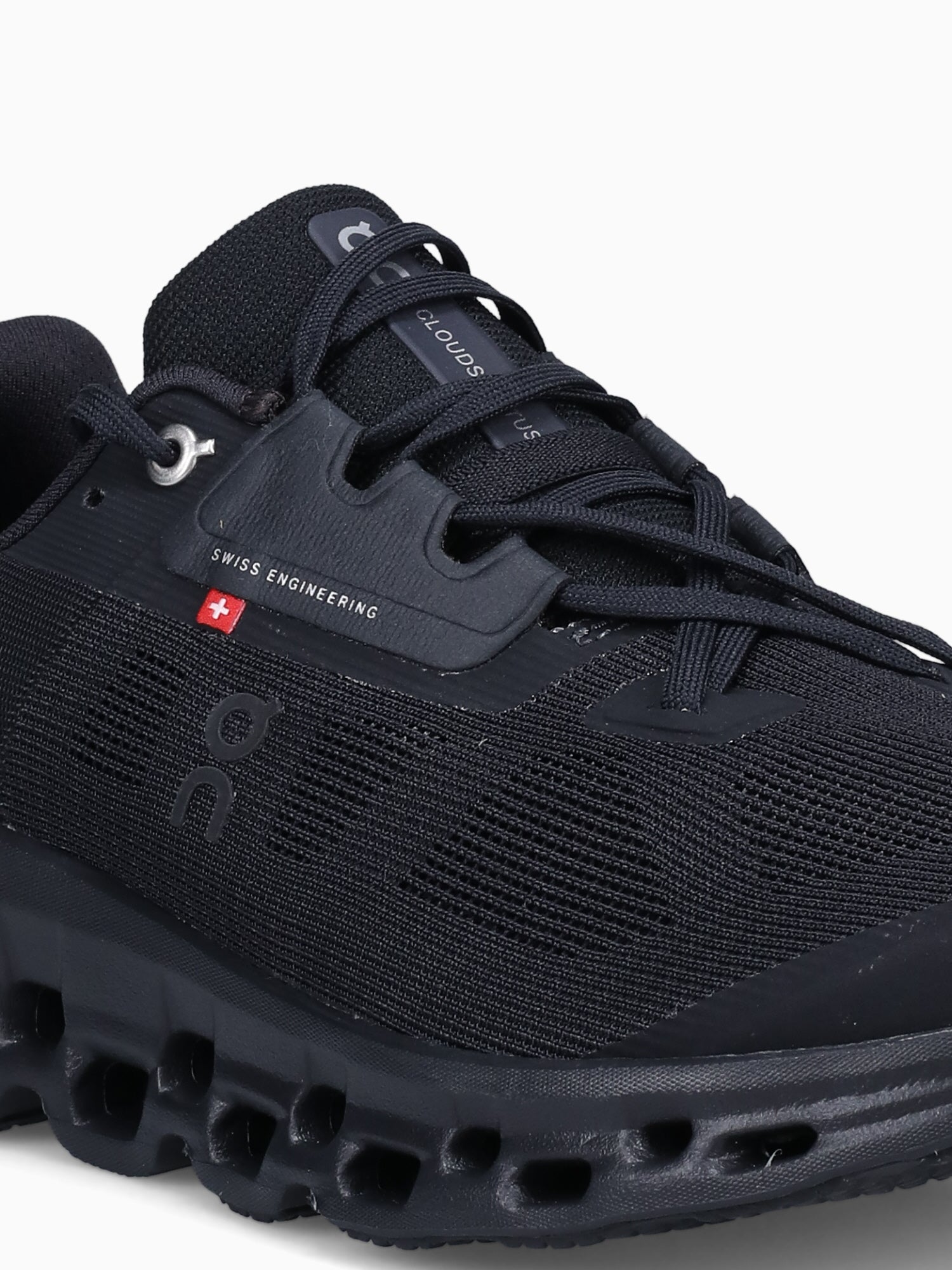 Cloudstratus Black Mesh– La Favorita