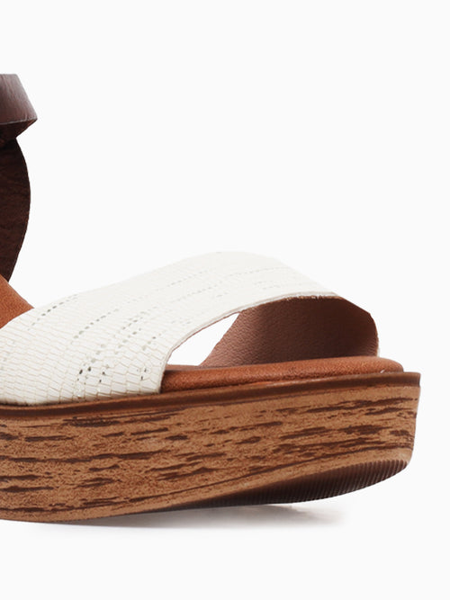 Lanier Nuez Arce vaq Kisumu White / 5 / M